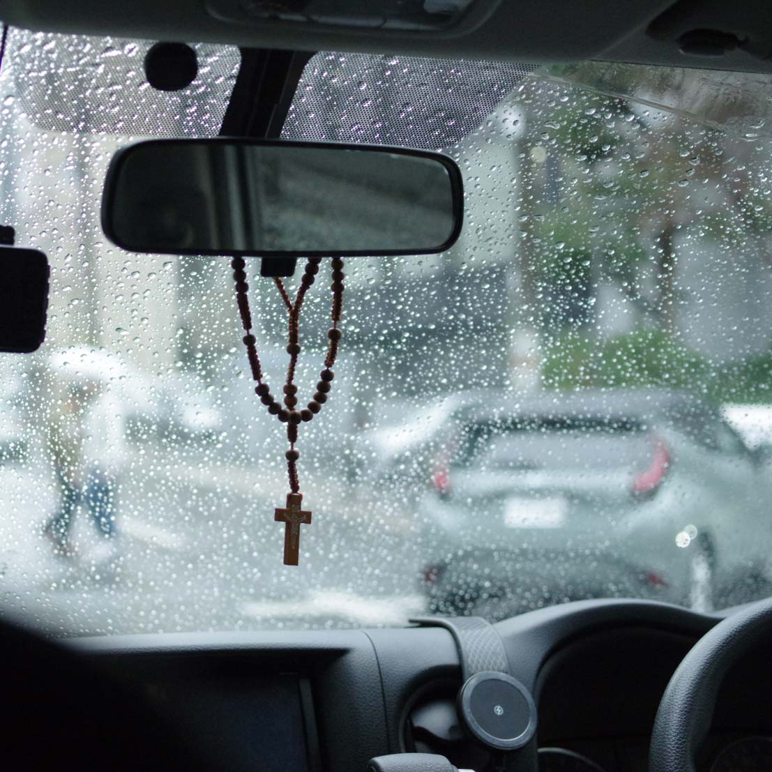 “メキシコ,メキシコ雑貨,ロザリオ,ネックレス,マリア,教会アクセサリー,木のネックレス,十字架,お守りネックレス,メキシコ雑貨PAD,PAD堀江,PAD下北沢"